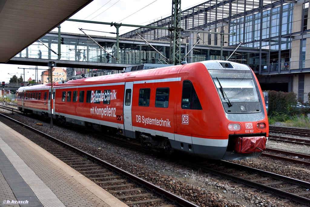 612 902 mute warten auf weiterfahrt,im hbf regensburg,26.09.17