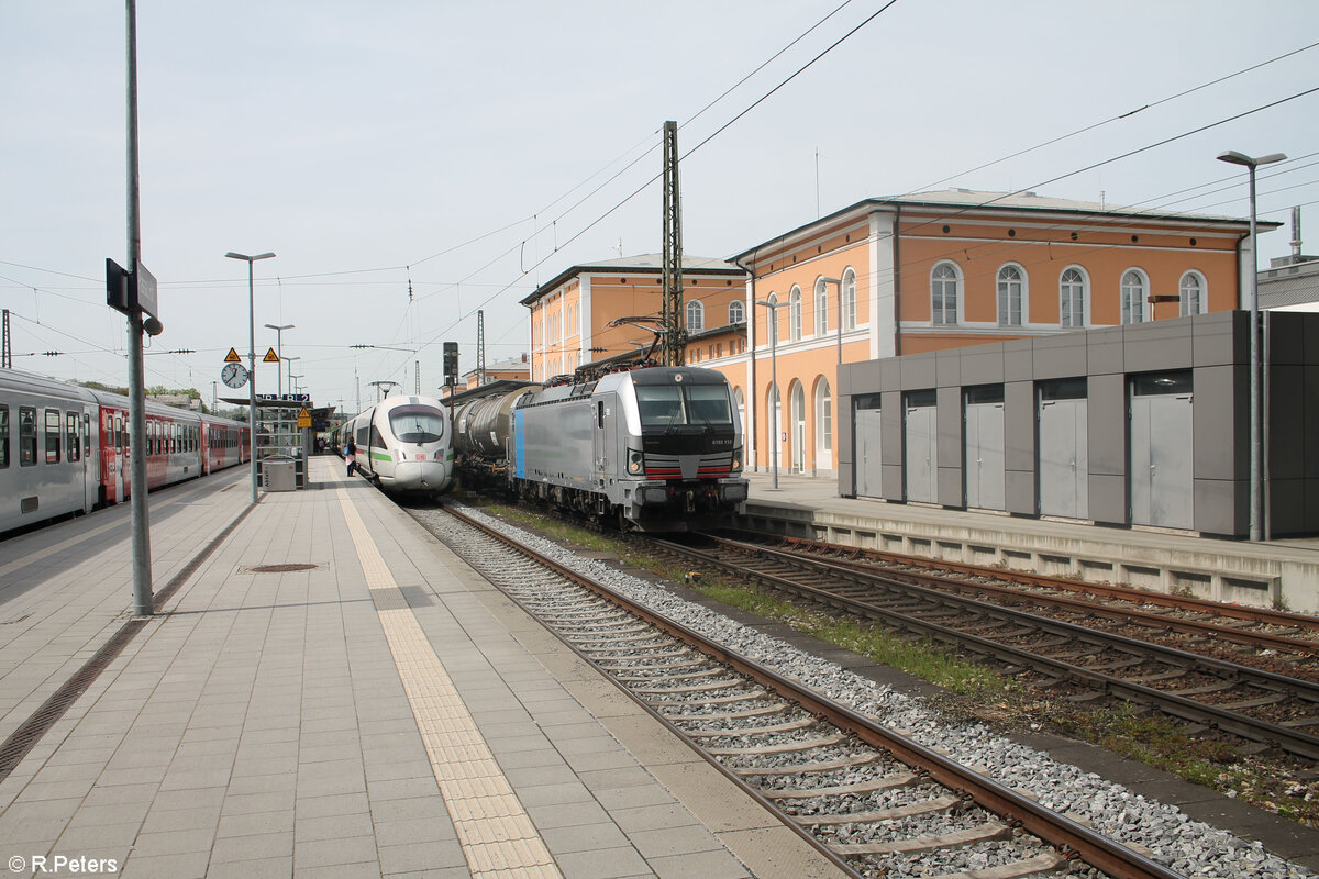 6193 113-5 durch fährt Passau HBF mit einem Kesselzug in Richtung Österreich. 14.04.24