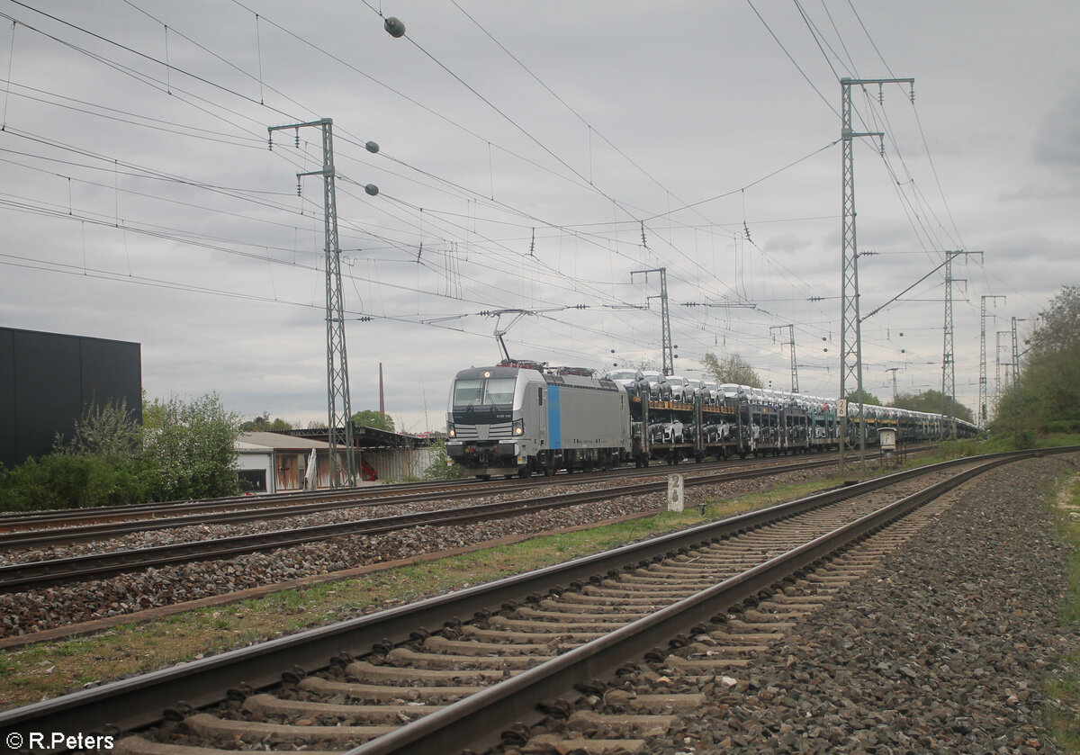 6193 140 zieht ein Autotransportzug durch Nürnberg Hohe Marter. 09.04.24