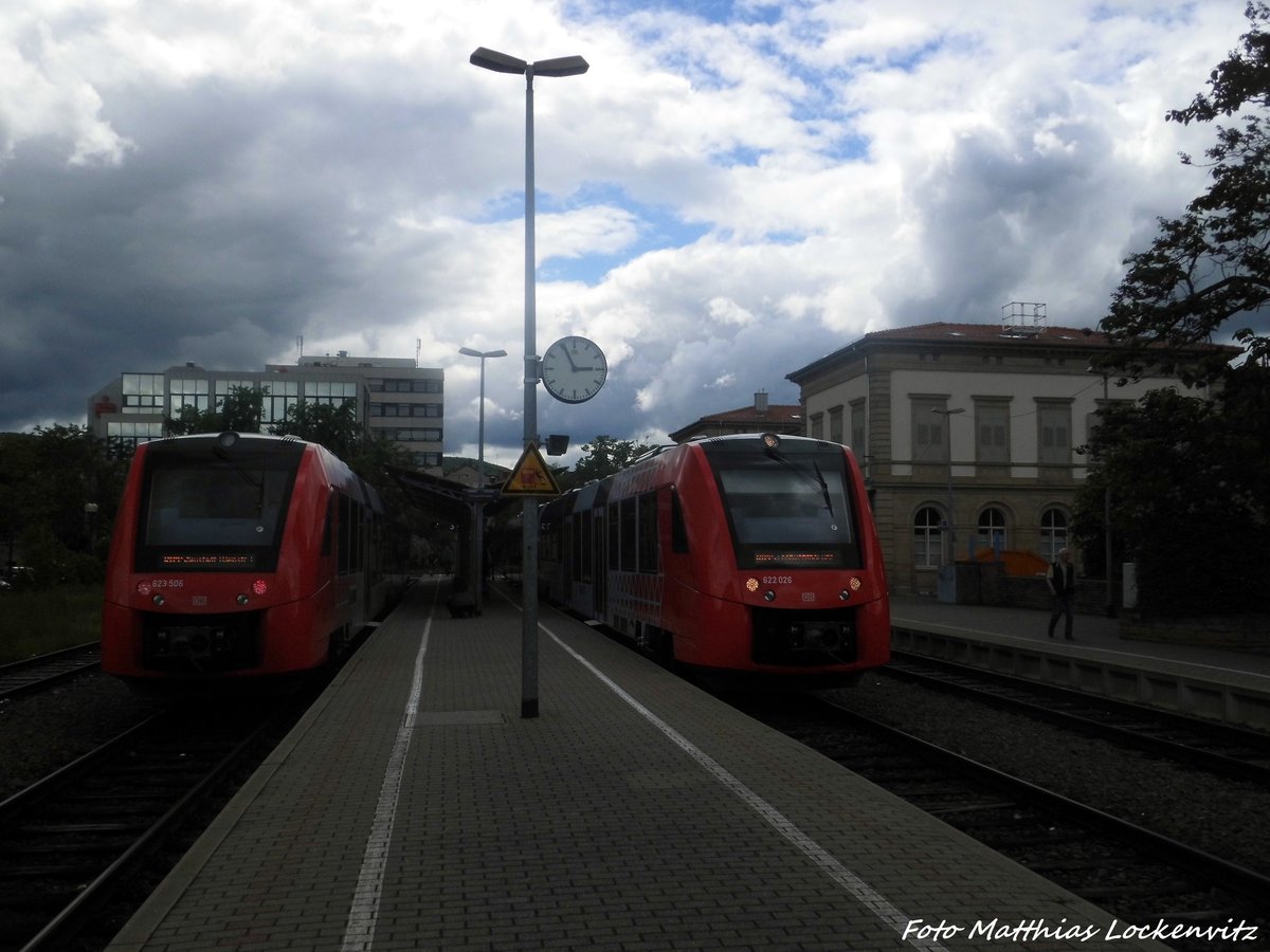 623 506 / 006 und 622 026 / 526 im Bahnhof Bad Drkheim am 31.5.16