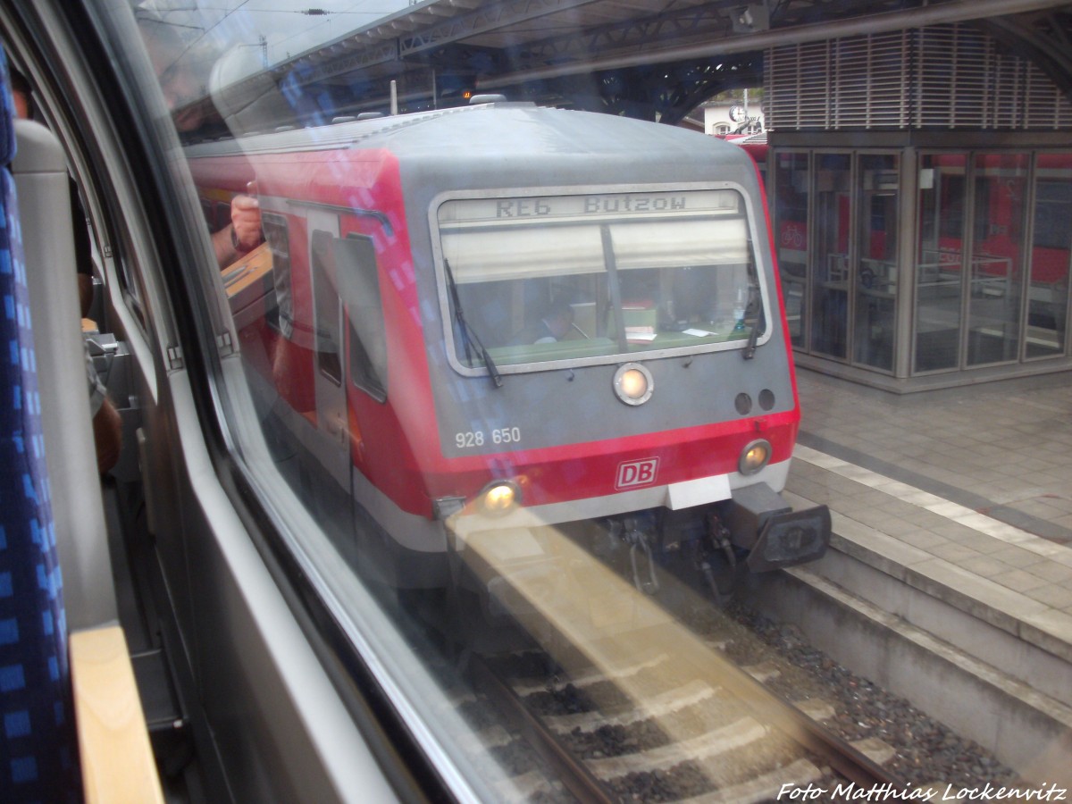 628 / 928 650 als RE6 mit ziel Bützow im Bahnhof Güstrow am 16.6.14