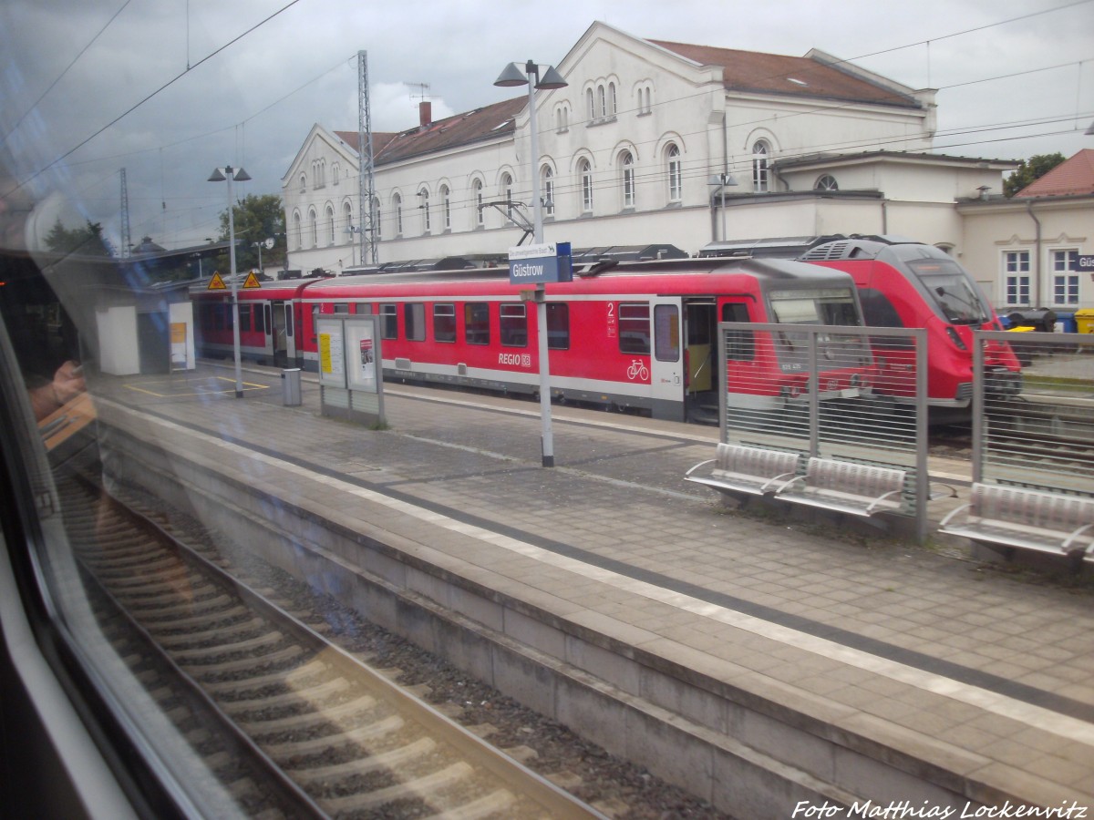 628 435 als RE6 mit ziel Ückermünde SDtadthafen im Bahnhof Güstrow am 16.6.14