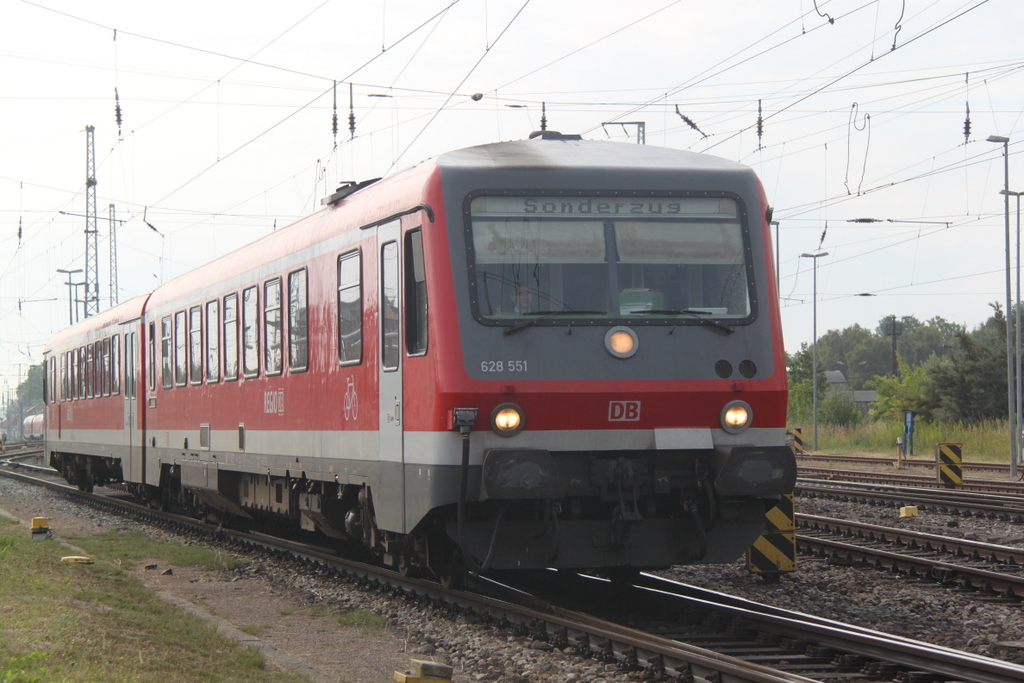 628 551 als Sonderzug bei der Einfahrt im Rostocker Hbf.08.08.2015