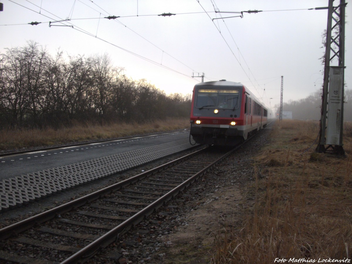 628 651 mit ziel Stralsund Hbf kommt in den Bahnhof Sternefeld Eingefahren am 14.12.13