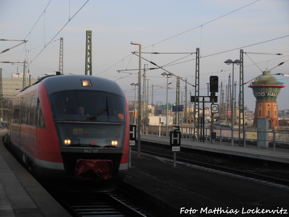 642 137 / 637 beim einfahren in den Bahnhof Halle (Saale) Hbf am 27.2.16