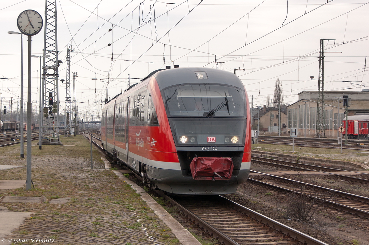 642 174-6 als RB31/S1 (RB/S 17827) von Wittenberge nach Schönebeck-Bad Salzelmen in Stendal. 14.04.2015