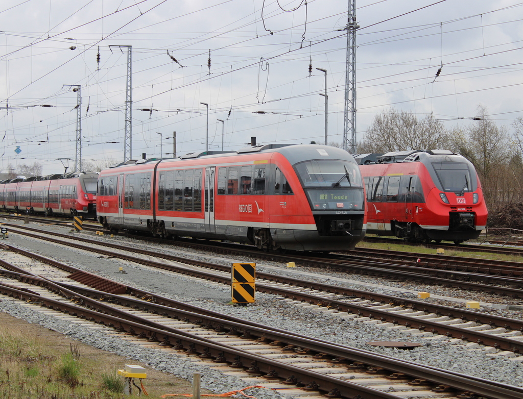 642 549 als RB11(Wismar-Rostock-Tessin)bei der Ausfahrt im Rostocker Hbf. 31.03.2023