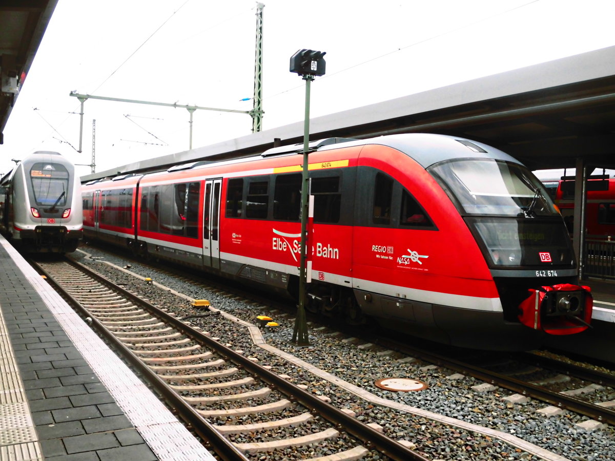 642 674 im Bahnhof Magdeburg Hbf am 1.6.18