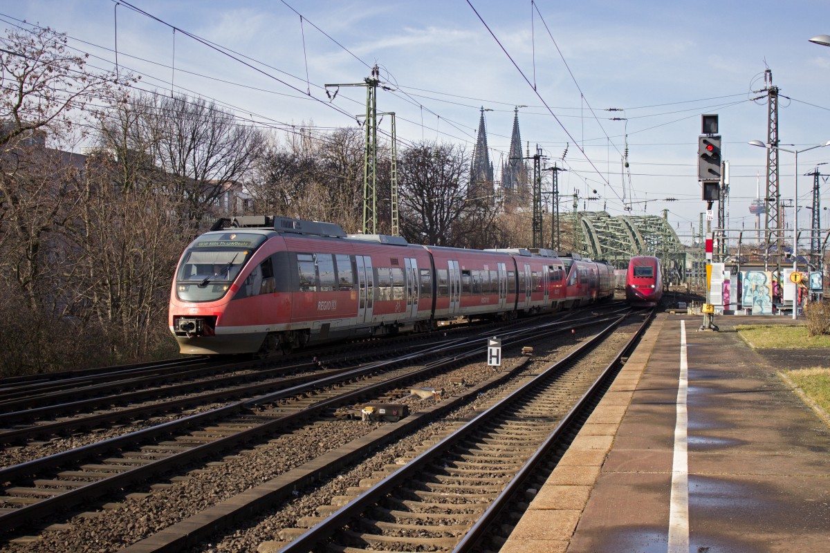 644 063 und ein weiterer 644 erreichen am 25.02.15 als RB38 aus Richtung Grevenbroich Köln-Deutz.