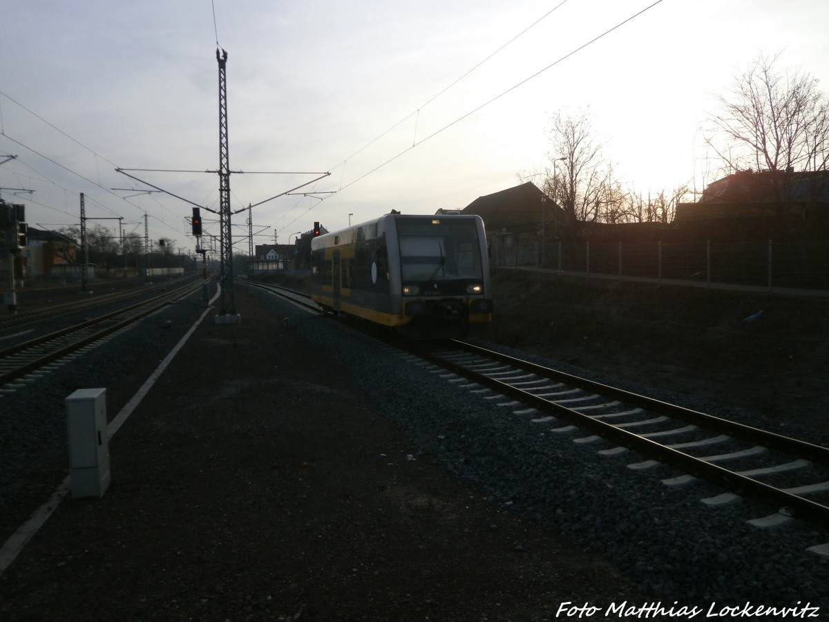 672 904 beim einfahren in den Merseburger Bahnhof am 6.1.15