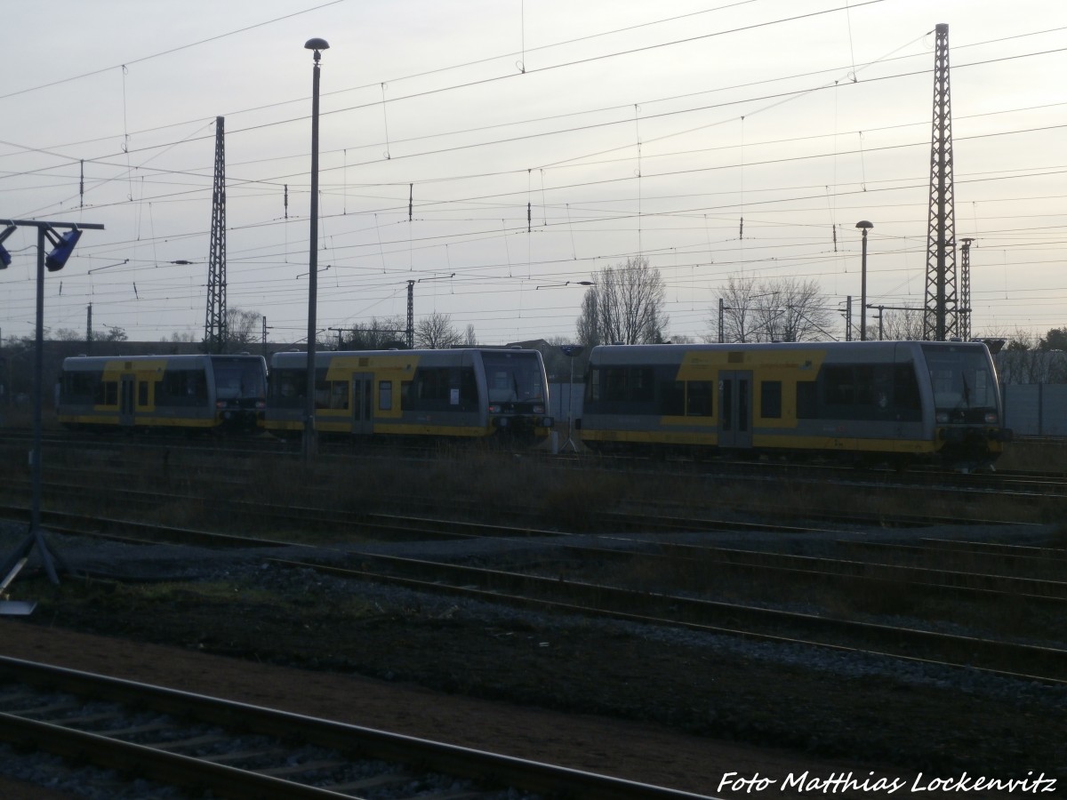 672 910-6, 672 915-5 und 672 913-0 abgestellt am Ehemaligen Bw Merseburg am 6.1.15