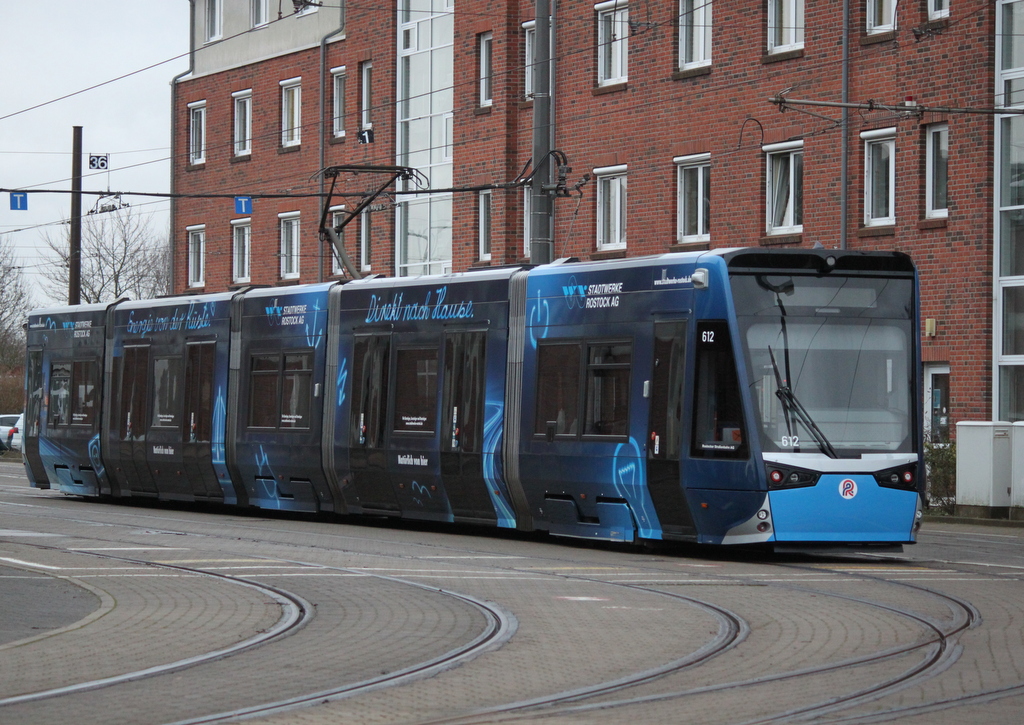 6N2 Wagen 612 stand mit Stadtwerke Rostock Werbung am 11.01.2019 auf dem Betriebshof der Rostocker Straßenbahn AG.