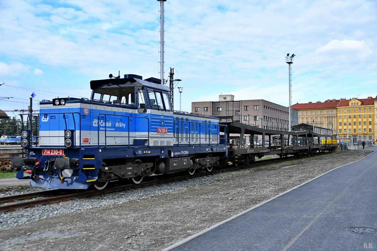 714 230-0 stand auf einen abstellgleis in praha hl.n. 07.10.21