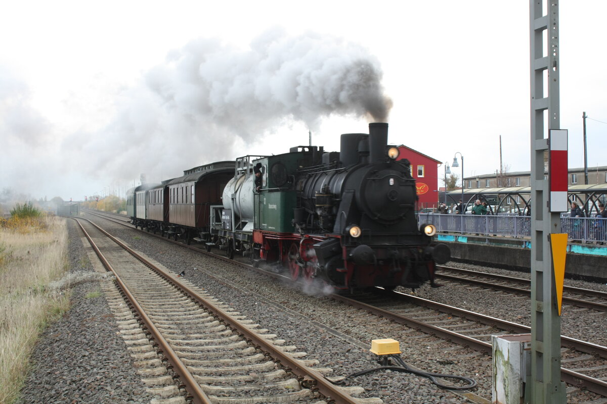 89 995 der VBV beim Rangieren im Bahnhof Oebisfelde am 6.11.21