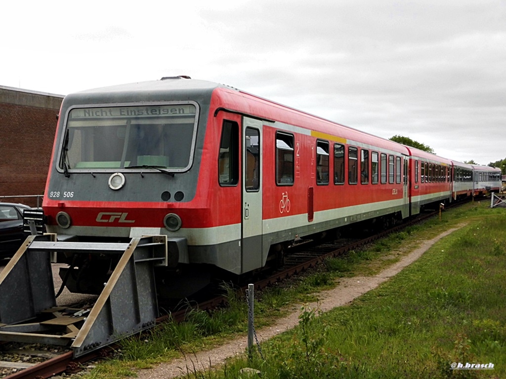 928 506 der CFL war abgestellt beim bf niebüll,23.05.15