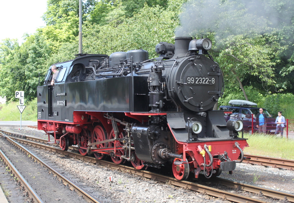 99 2322-8 beim Rangieren am Nachmittag des 10.06.2017 in Bad Doberan 