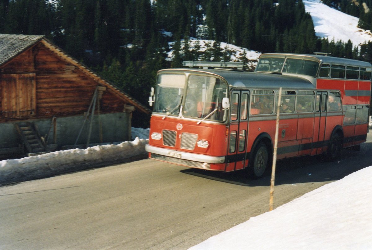 (AA 09) - Aus dem Archiv: AFA Adelboden - Nr. 7/BE 26'707 - FBW/Vetter-R&J Anderthalbdecker am 25. Februar 1990 in Adelboden, Geilsstrasse