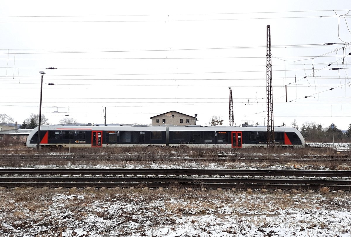 abellio 1648 401 als RB 80561 von Wangen nach Naumburg Ost, am 09.01.2021 in Naumburg Hbf.