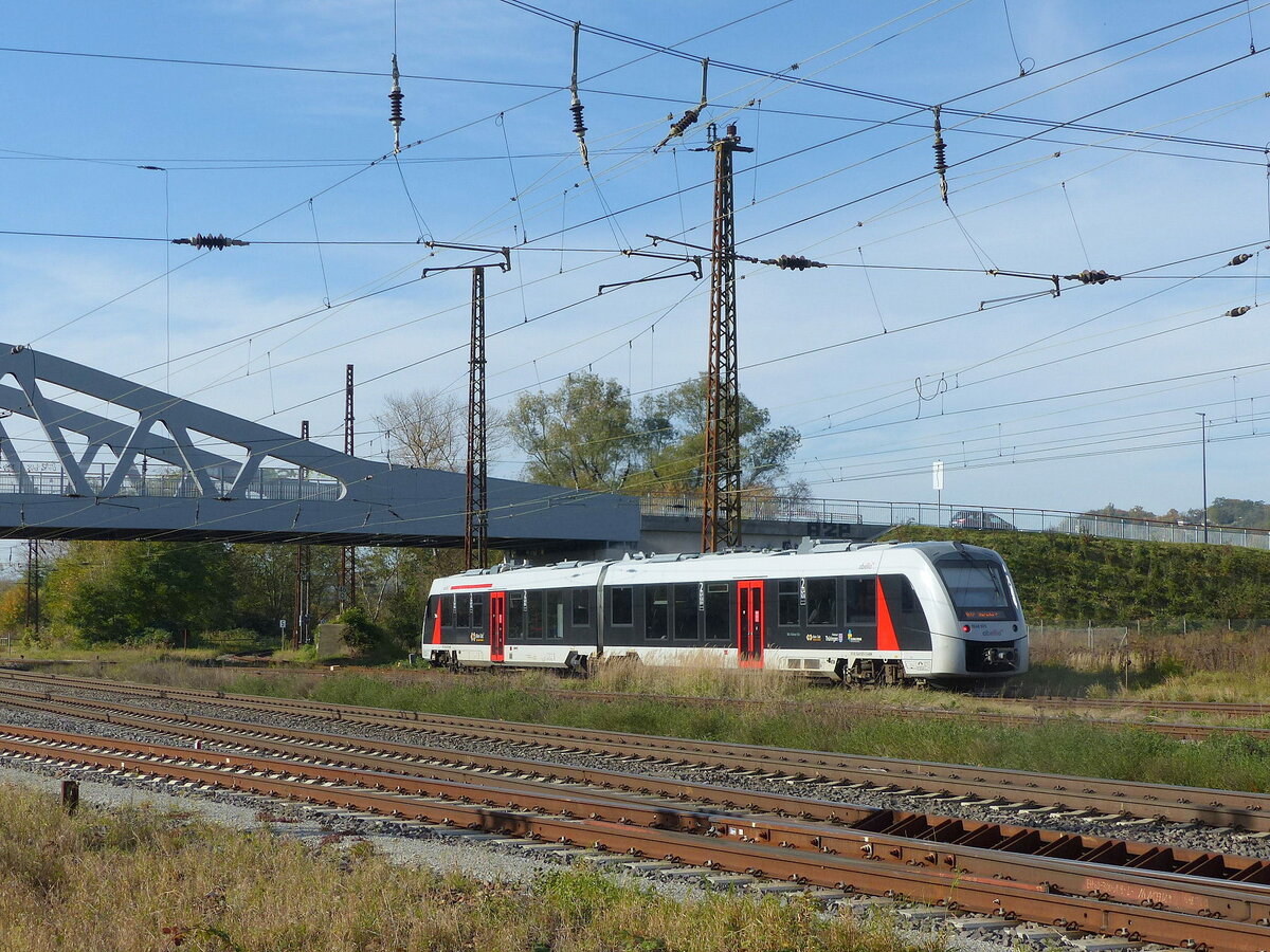 abellio 1648 405-6 als RB 80556 von Naumburg Ost nach Karsdorf, am 25.10.2021 in Naumburg Hbf.