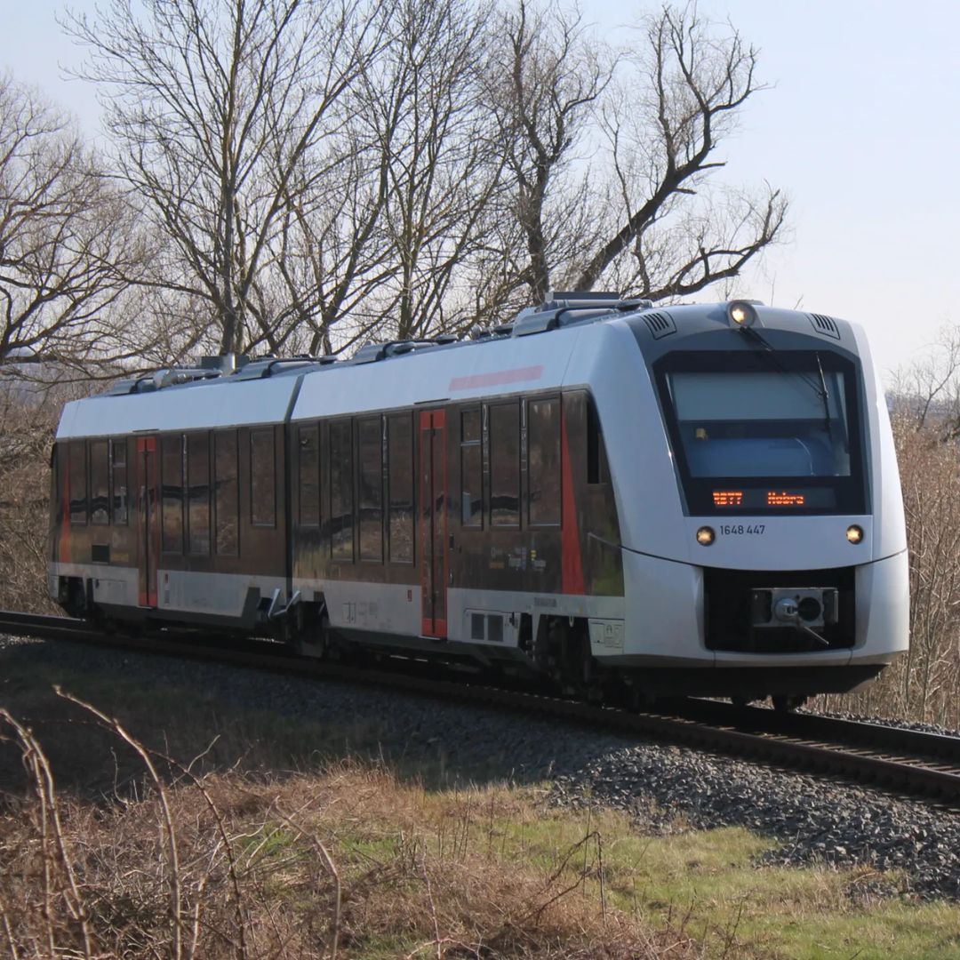 Abellio 1648 447 als RB nach Nebra, am 09.03.2024 bei der Ausfahrt in Naumburg (S) Hbf. (Foto: https://www.instagram.com/zugwelt_naumburg/)