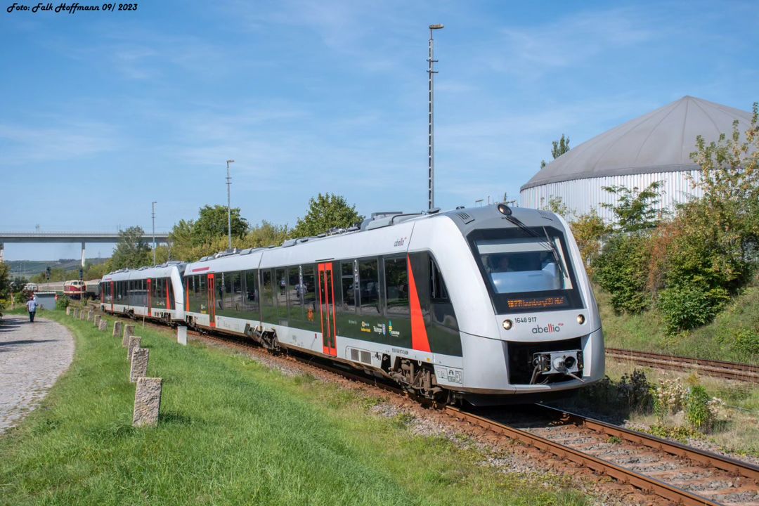 Abellio 1648 917 + 1648 xxx bei der Bereitstellung als RB 80561 nach Naumburg (S) Ost, am 09.09.2023 in Karsdorf. (Foto: Falk Hoffmann)