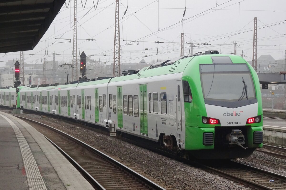 Abellio 3429 004 durchfahrt Essen Hbf am trüben 26 Januar 2022.