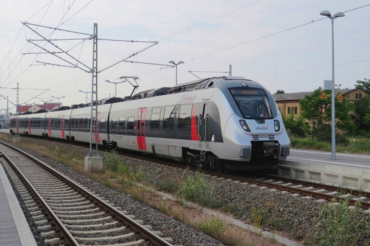 Abellio 9442 802 steht am 19 Juni 2022 in Halle (Saale) Hbf.