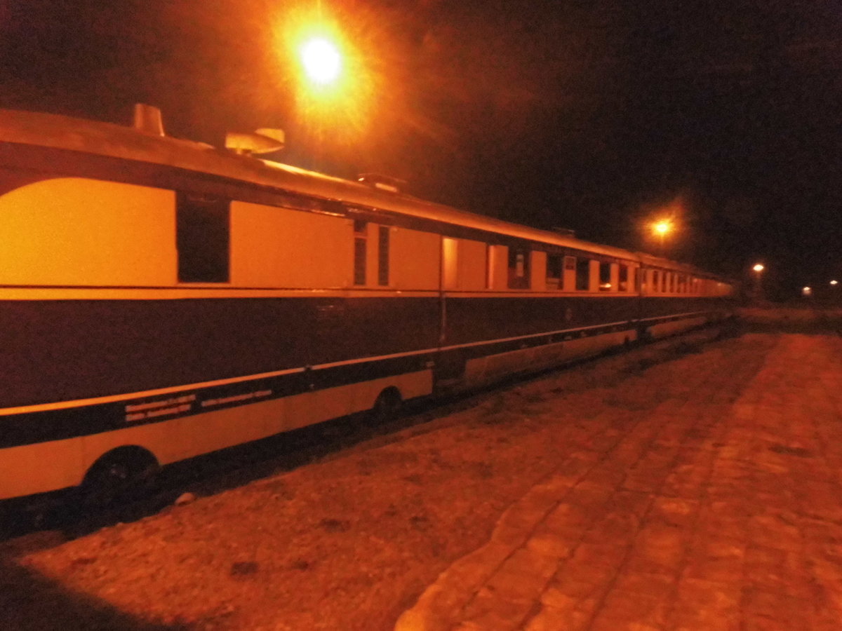 Abendstimmung im SVT 137 234 im Bahnhof Egeln am 5.5.17