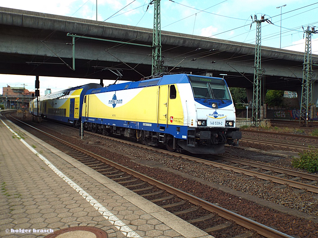 abfahrt der 146 539-2 mit den metronom vom bhf harburg am 29.08.13