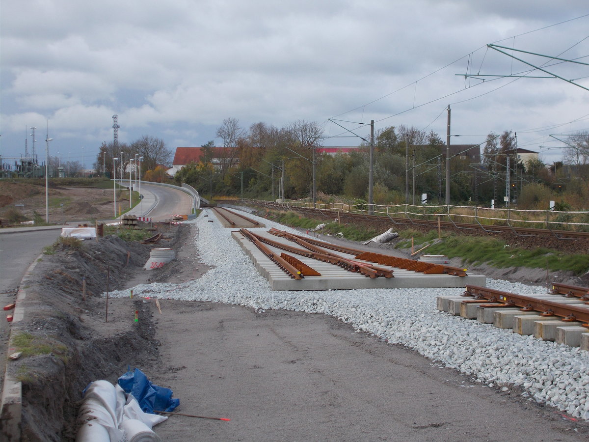 Abzweigweiche,am 29.Oktober 2017,auf dem zukünftigen Anschlußgleis zum Stralsunder Frankenhafen.