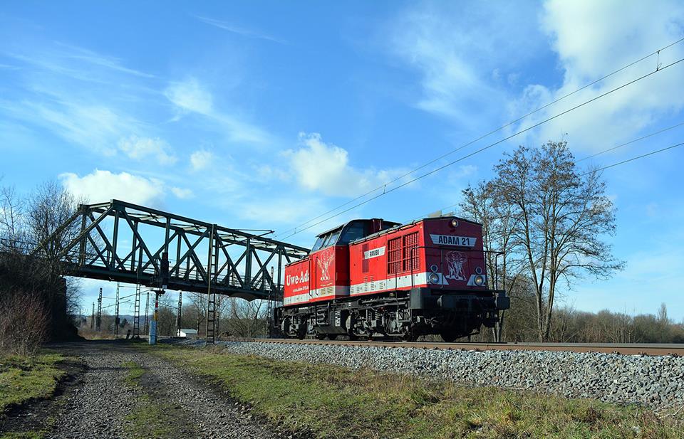 ADAM 21  Rambo  (92 80 1202 364-6 D-EMN) als Tfzf Richtung Wei�enfels, am 17.02.2014 in Naumburg Hbf. (Foto: Wolfgang Gerstner)