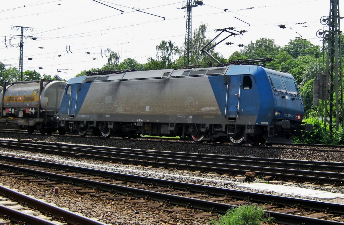 Alpha Trains/Crossrail 185 535 legt sich bei das Museumsbw Koblenz-Lützel in die Kurve am 2 Juni 2012.