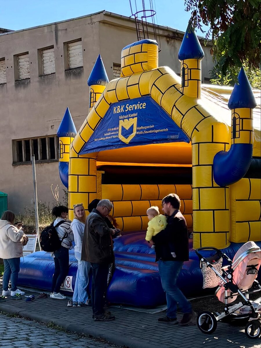 Am 03.10.2025 wurde in Ro�leben das 20. Unstrutbahnfest und das 20-j�hrige Bestehen der IG Unstrutbahn e.V. gefeiert. (Foto: Philipp Spannemann)