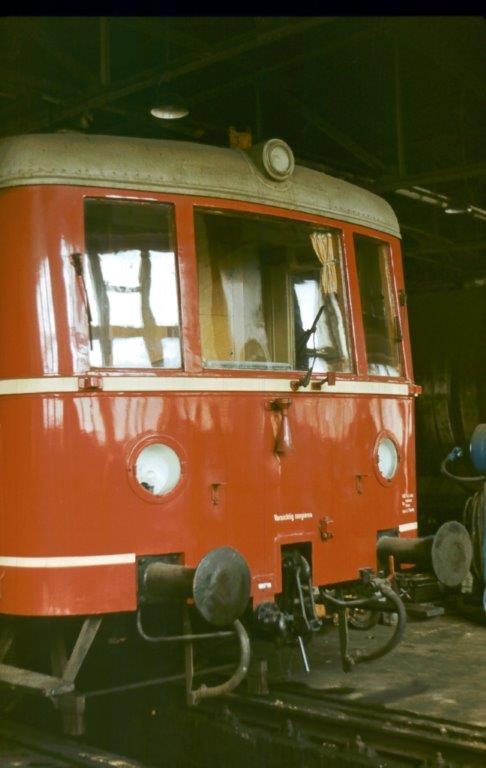 Am 08.05.1981 fotografierte Klaus Pollm�cher den DR VT 186 258-0 im Bw Halle G.