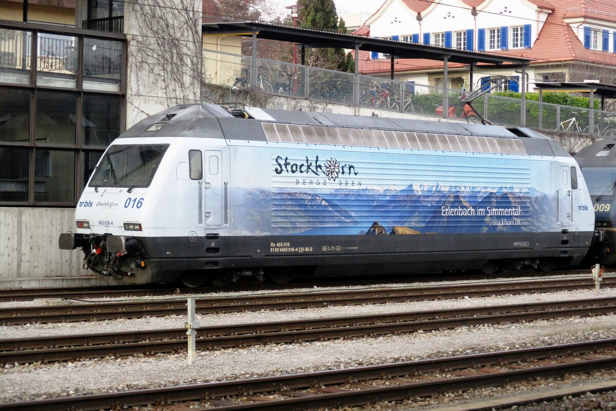 Am 1 Jänner 2019 steht BLS 465 016 in Spiez.