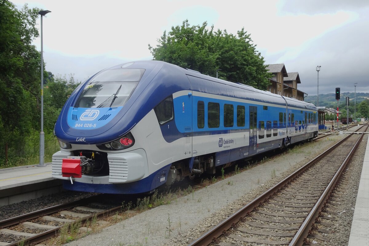 Am 10 Juni 2022 treft 844 026 in Benesov u Ploudnici ein.