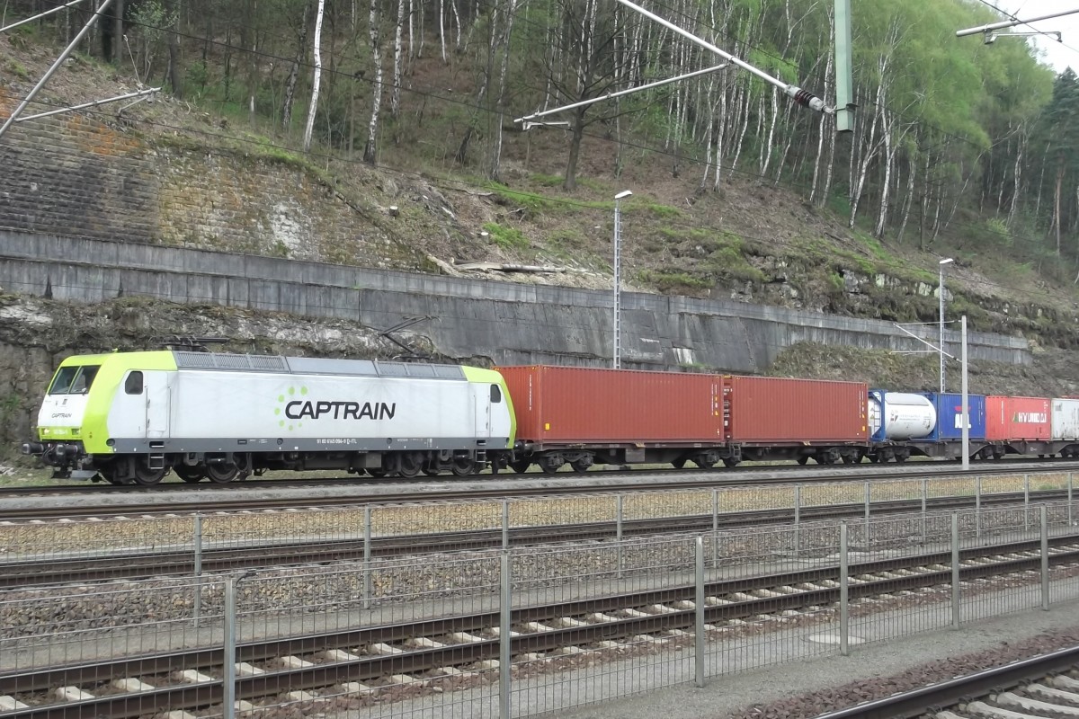 Am 11 April 2014 treft Captrain 145 094 in Bad Schandau ein.