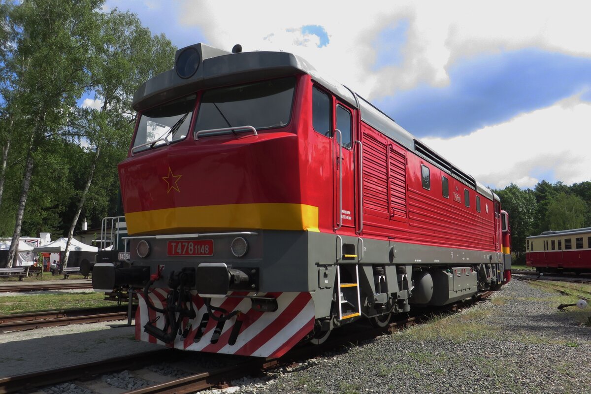 Am 12 Juni 2022 steht T478 1148 ins Eisenbahnmuseum von Luzna u Rakovnika.
