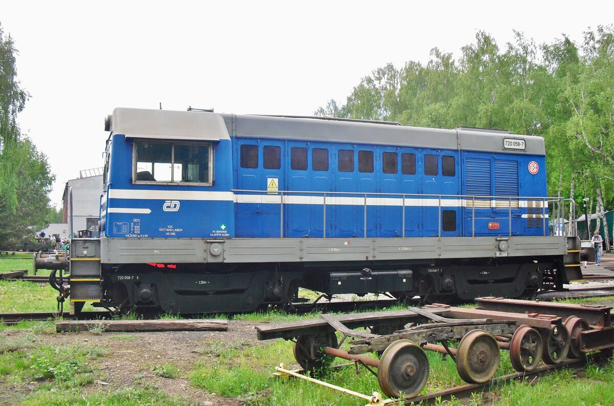 Am 13 Mai 2012 steht CD 720 058 ins Eisenbahnmuseum von Luzna u Rakovnika.