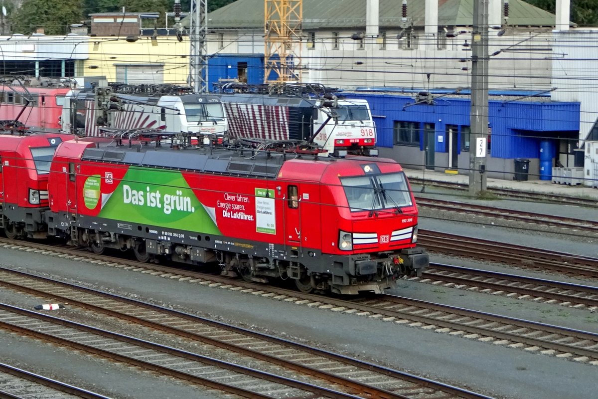 Am 17 September 2019 durchfahrt 193 309 Kufstein.