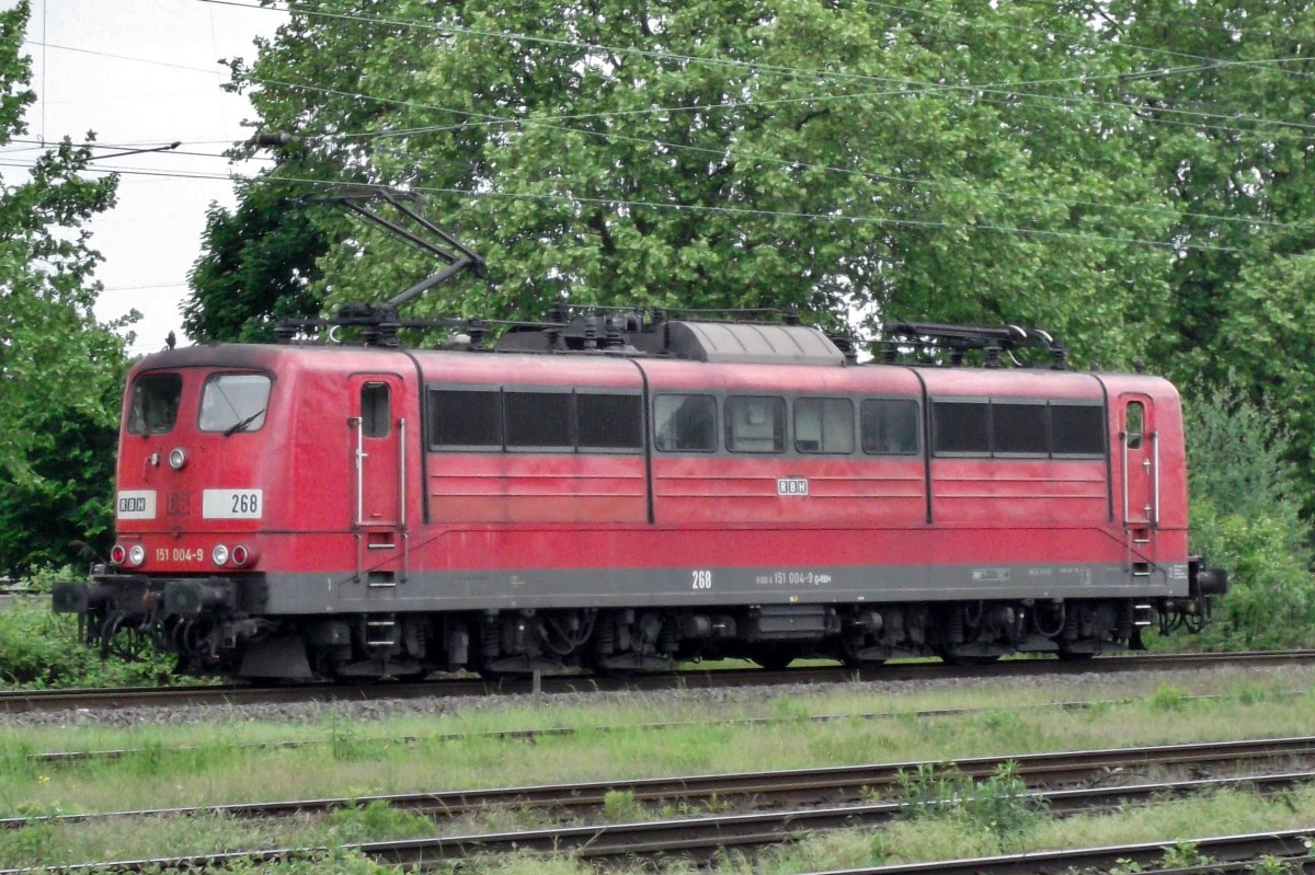 Am 19 Mai 2015 durchfahrt 151 004 Oberhausen Osterfeld Sd.