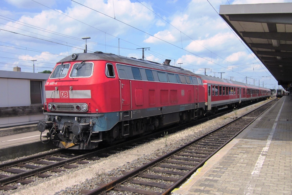 Am 2 JUli 2013 steht 218 460 mit RB in Augsburg Hbf.