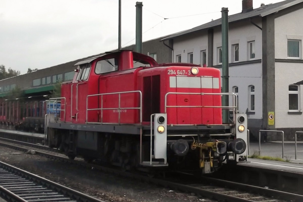 Am 22 September durchfahrt 294 647 Marktredwitz.