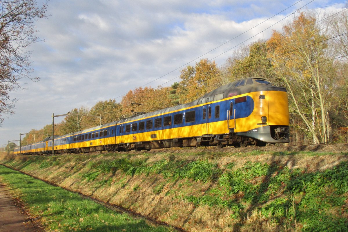 Am 23 November 2018 passiert NS 4063 der Fotograf bei Tilburg Oude warande. 