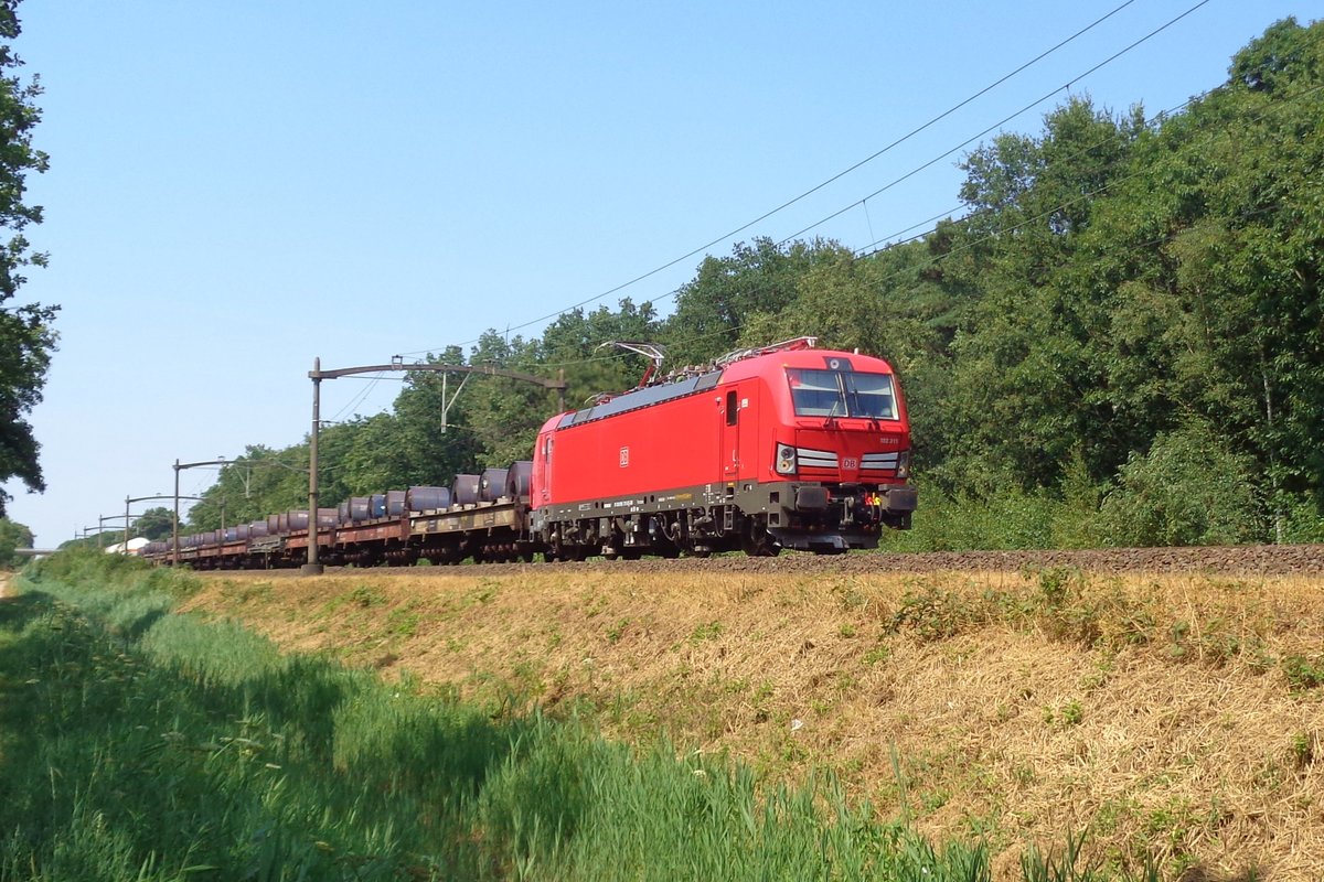 Am 27 Juli 2018 passiert 193 311 Tilburg Oude Warande. 