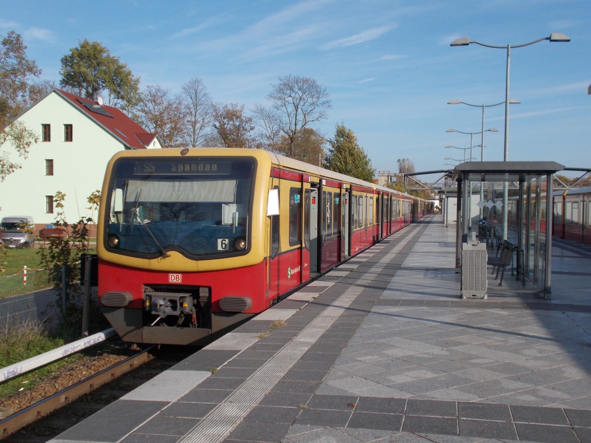 Am 27.Oktober 2014 zog es mich wieder auf Reisen,diesmal war mein Ziel Fredersdorf wo ich den 481 169 fotografierte.