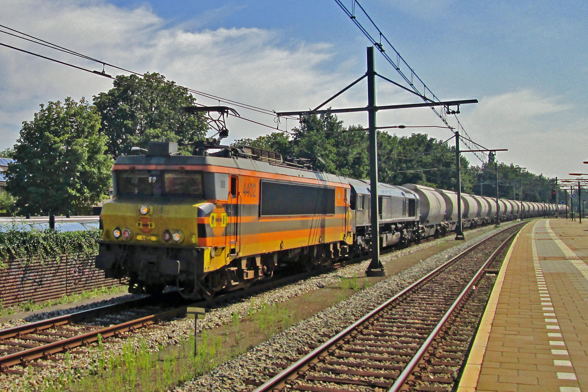 Am 28 November 2014 wurde der Dolimezug von RRF 4002 durch Boxtel gezogen.