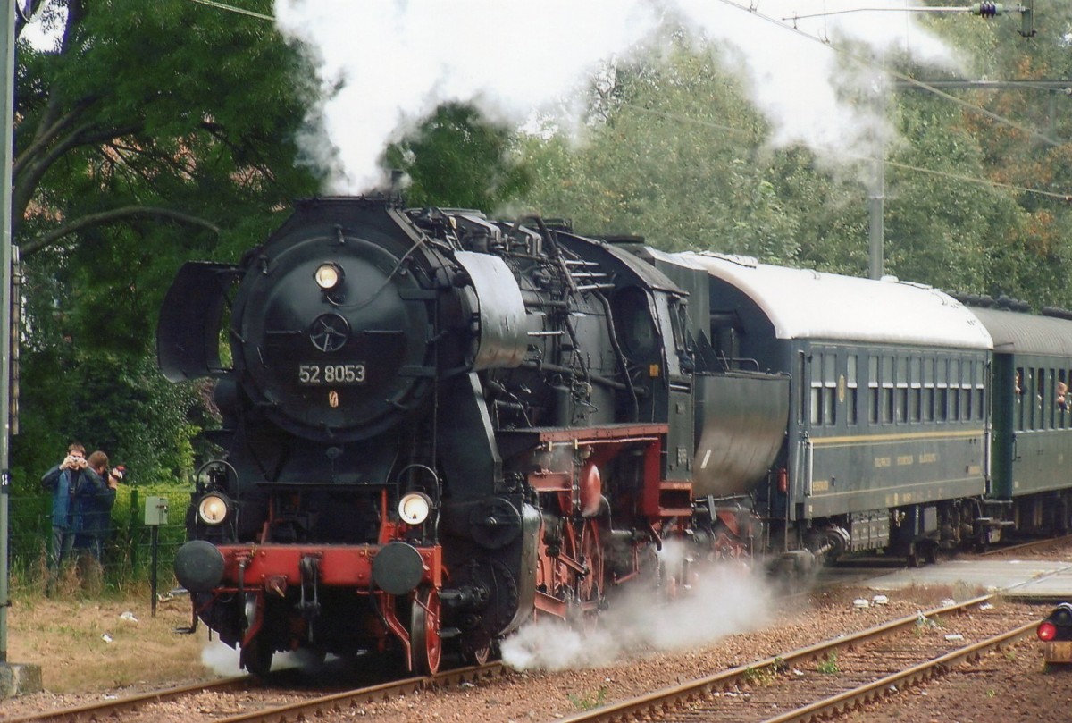 Am 4 September 2007 treft 52 8039 der VSM in Dieren ein.