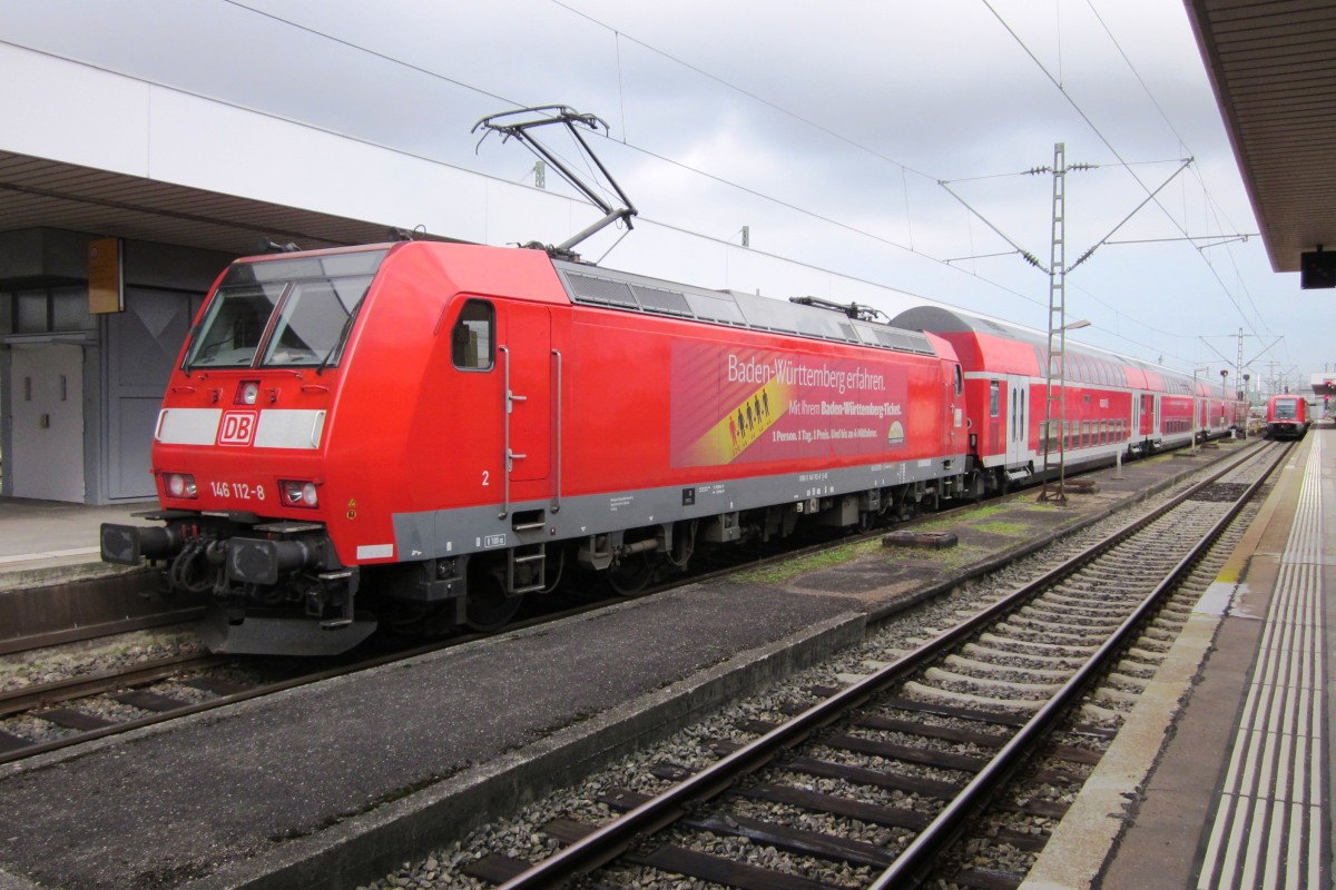 Am 5 Juni 2014 wirbt 146 112 für das Baden-Württemberg-Ticket (2.Version) in Basel Badischer Bahnhof.