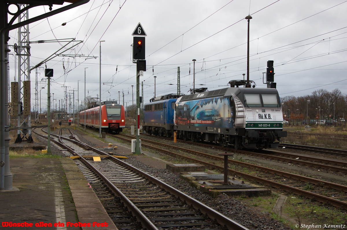 Am Heiligabend standen die zwei PRESS-Loks 145 023-6  120 Jahre Rasender Roland  (145 083-2), 140 042-4 (140 834-3) und die 425 012-2 in Stendal abgestellt. 24.12.2014  Wünsche allen ein Frohes Fest!